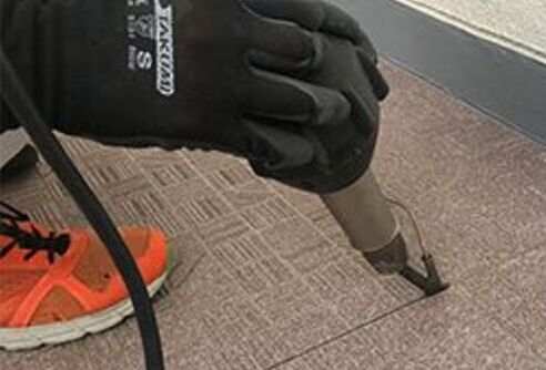 シール充填・ジョイントの溶接